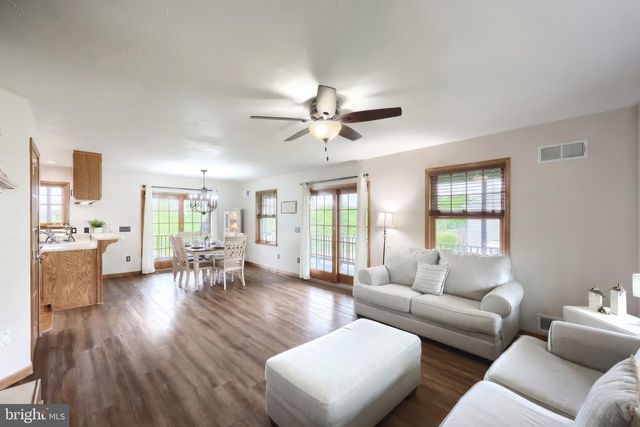 95 LAKE MEADE DR, East Berlin, PA 17316