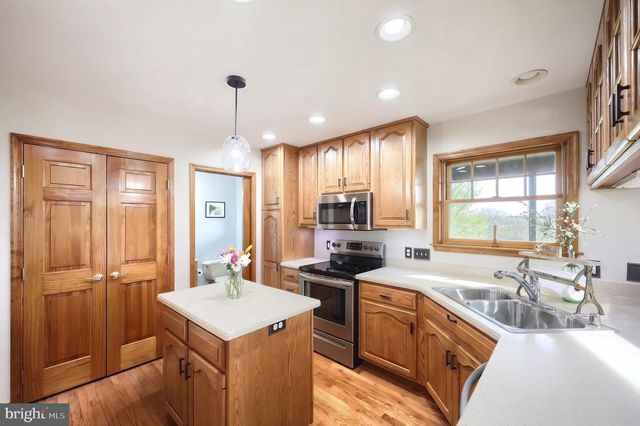 95 LAKE MEADE DR, East Berlin, PA 17316