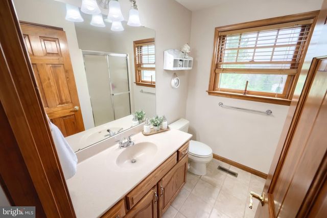 95 LAKE MEADE DR, East Berlin, PA 17316