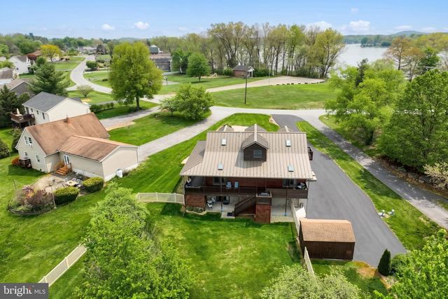 95 LAKE MEADE DR, East Berlin, PA 17316