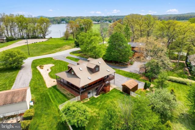 95 LAKE MEADE DR, East Berlin, PA 17316