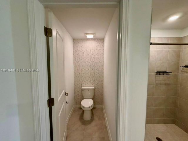 4104 NE 12th Court, Cape Coral, FL 33909