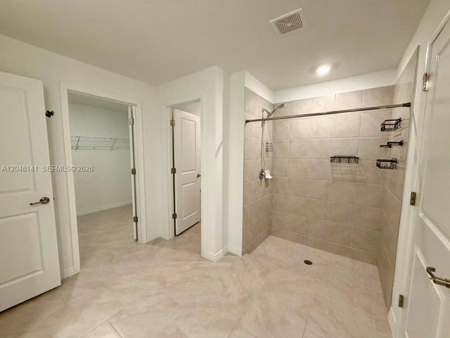 4104 NE 12th Court, Cape Coral, FL 33909