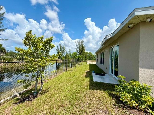 4104 NE 12th Court, Cape Coral, FL 33909