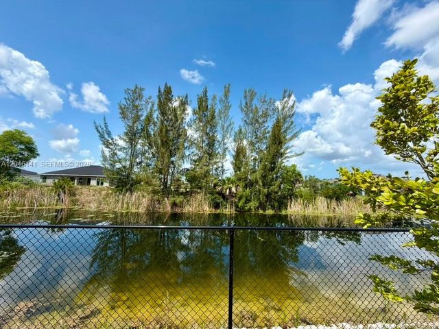 4104 NE 12th Court, Cape Coral, FL 33909