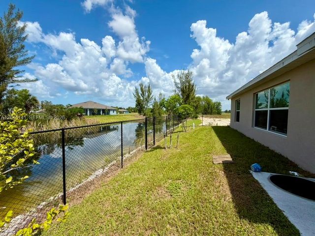 4104 NE 12th Court, Cape Coral, FL 33909