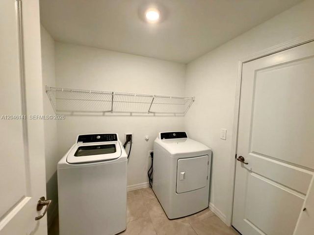 4104 NE 12th Court, Cape Coral, FL 33909