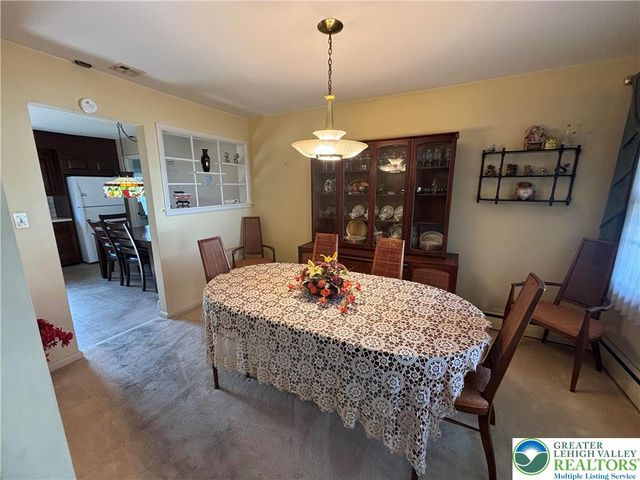 230 Adams Street, South Whitehall Twp, PA 18104