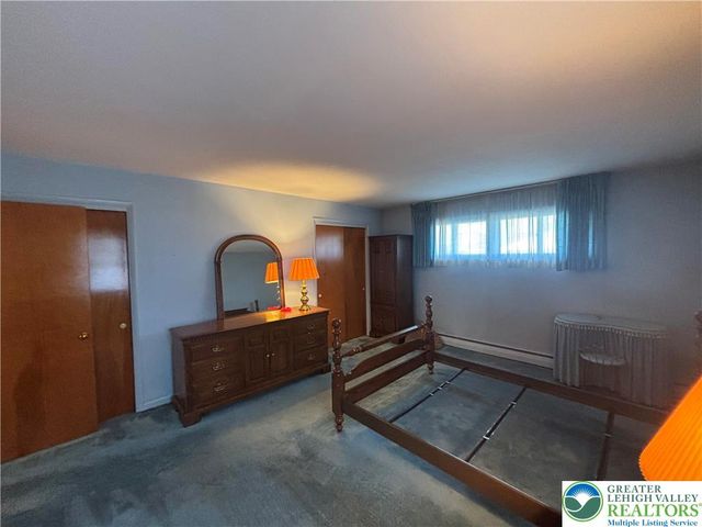 230 Adams Street, South Whitehall Twp, PA 18104