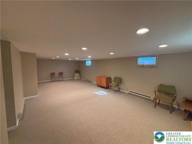 230 Adams Street, South Whitehall Twp, PA 18104