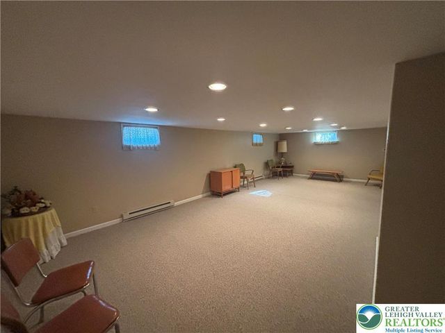 230 Adams Street, South Whitehall Twp, PA 18104