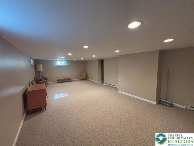 230 Adams Street, South Whitehall Twp, PA 18104