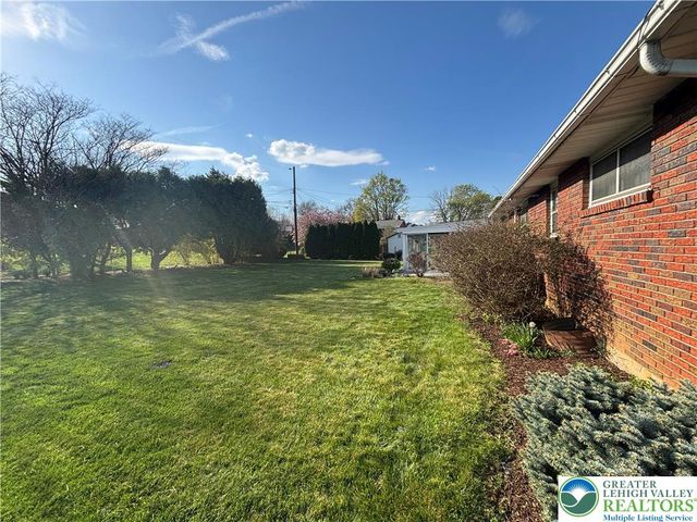 230 Adams Street, South Whitehall Twp, PA 18104