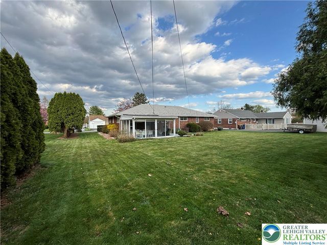 230 Adams Street, South Whitehall Twp, PA 18104