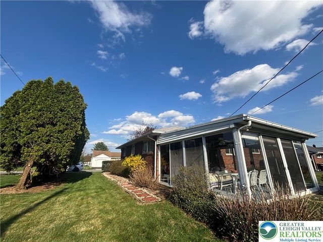 230 Adams Street, South Whitehall Twp, PA 18104