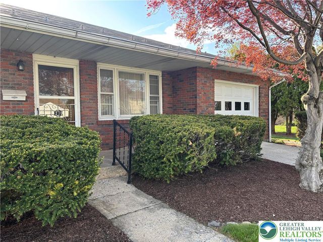 230 Adams Street, South Whitehall Twp, PA 18104