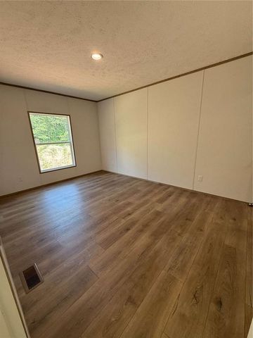 1052 Jones Ferry Road, Elberton, GA 30635