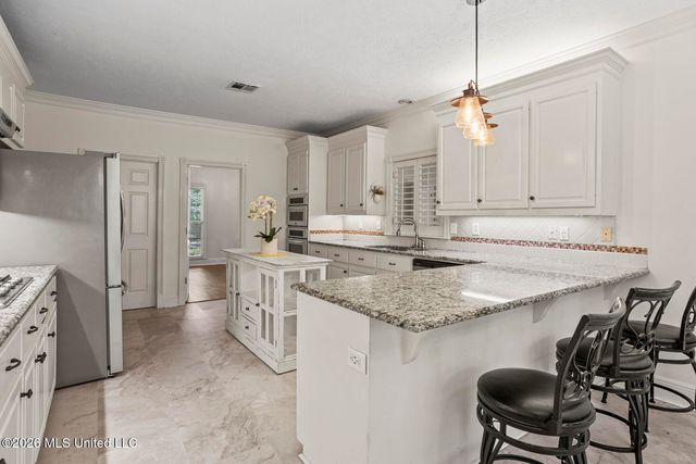 614 Kinsington Court, Ridgeland, MS 39157