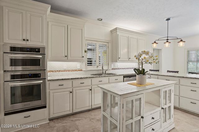 614 Kinsington Court, Ridgeland, MS 39157