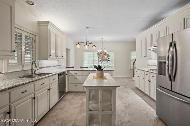 614 Kinsington Court, Ridgeland, MS 39157