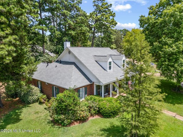 614 Kinsington Court, Ridgeland, MS 39157