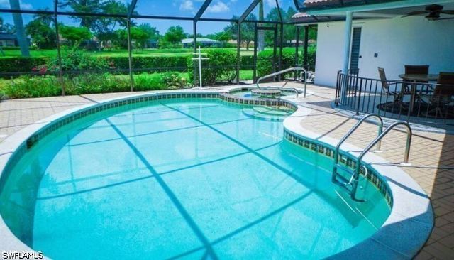 438 Torrey Pines PT, Naples, FL 34113