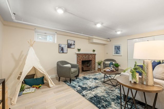 170 Bonad Road, Brookline, MA 02467