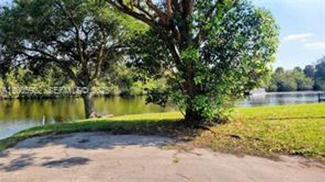 1047 Mayford Lake Rd, Moore Haven, FL 33471
