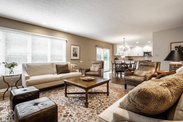 11821 Sand Dollar Court, Indianapolis, IN 46256