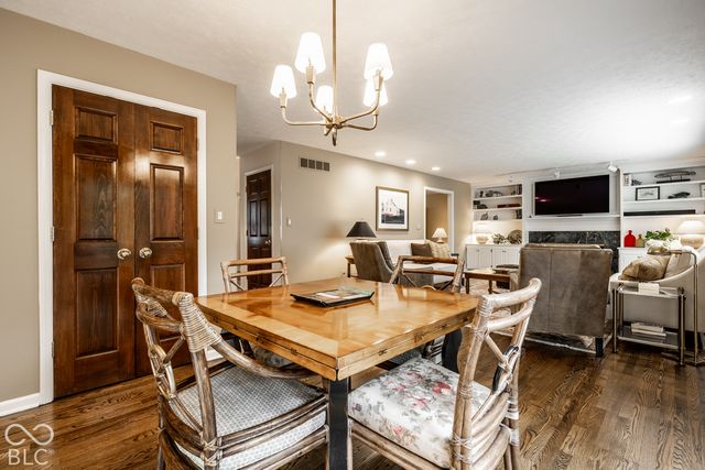11821 Sand Dollar Court, Indianapolis, IN 46256
