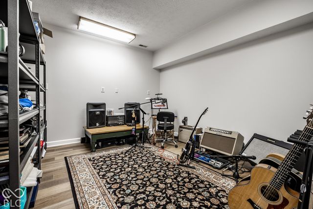 11821 Sand Dollar Court, Indianapolis, IN 46256