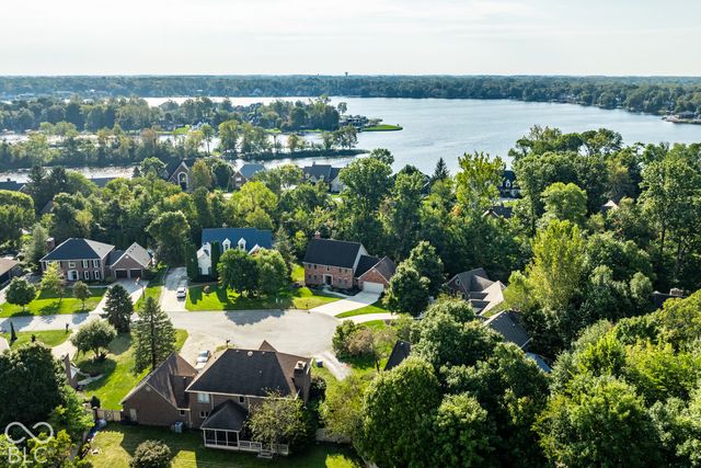 11821 Sand Dollar Court, Indianapolis, IN 46256