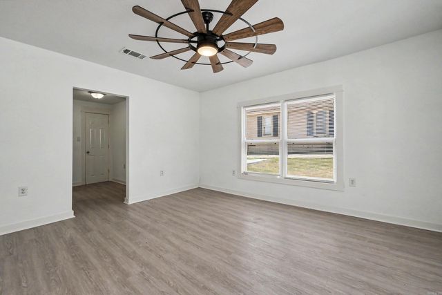 2720 S Spring Street, Little Rock, AR 72206