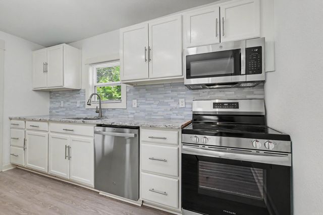 2720 S Spring Street, Little Rock, AR 72206
