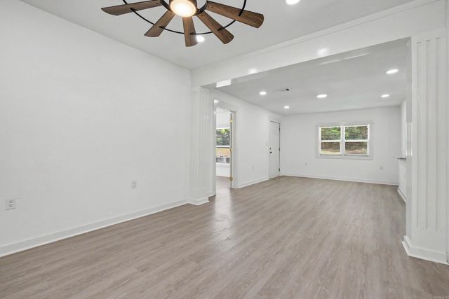 2720 S Spring Street, Little Rock, AR 72206