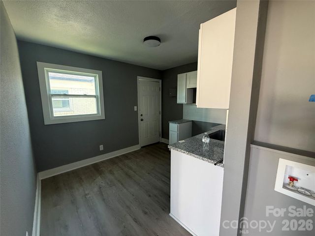 2232 Alma Court, Charlotte, NC 28206