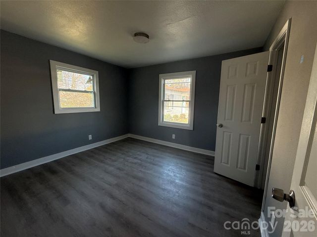 2232 Alma Court, Charlotte, NC 28206