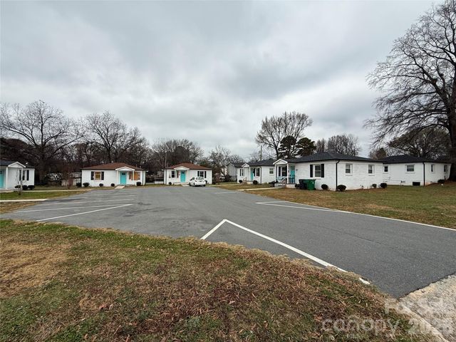 2232 Alma Court, Charlotte, NC 28206