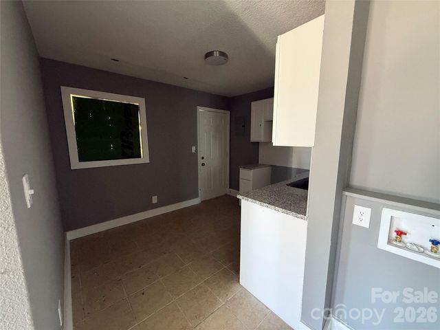 2232 Alma Court, Charlotte, NC 28206