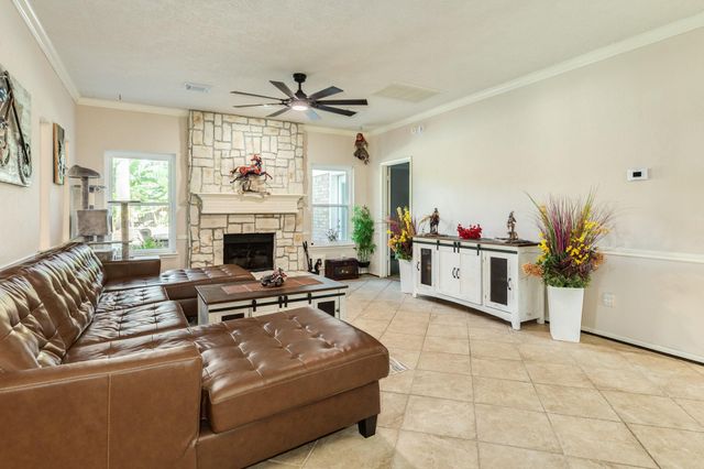 412 Melodywood Drive, Friendswood, TX 77546