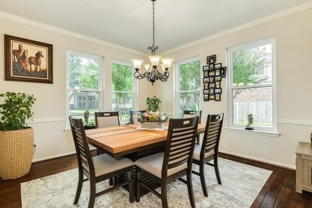 412 Melodywood Drive, Friendswood, TX 77546