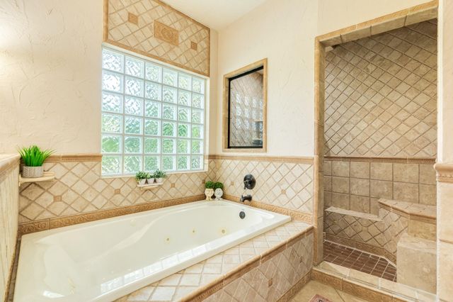 412 Melodywood Drive, Friendswood, TX 77546