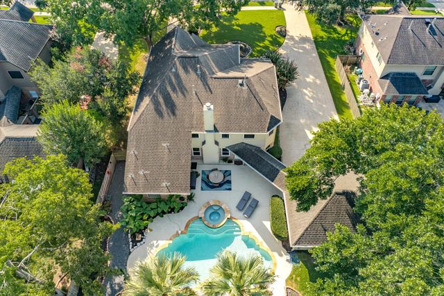 412 Melodywood Drive, Friendswood, TX 77546