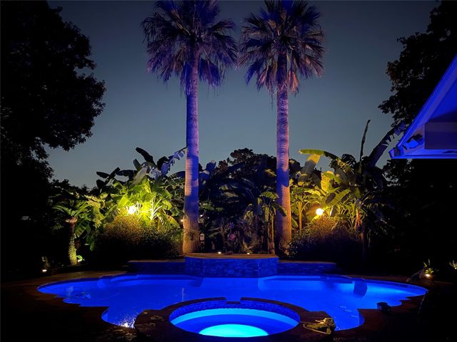 412 Melodywood Drive, Friendswood, TX 77546