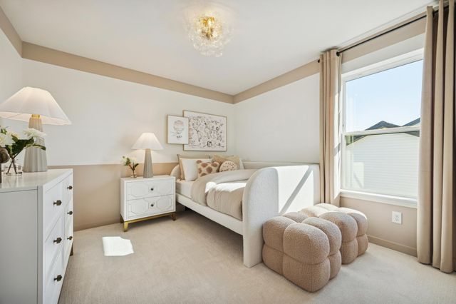 4609 Island Park Drive, Woodbury, MN 55129