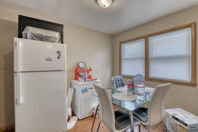 4663 N Green Bay AVENUE, Milwaukee, WI 53209
