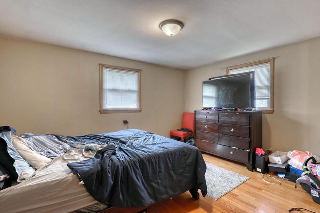 4663 N Green Bay AVENUE, Milwaukee, WI 53209