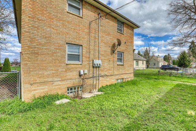 4663 N Green Bay AVENUE, Milwaukee, WI 53209