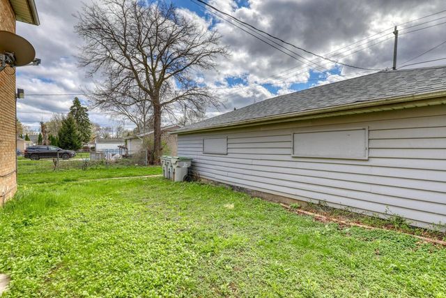 4663 N Green Bay AVENUE, Milwaukee, WI 53209