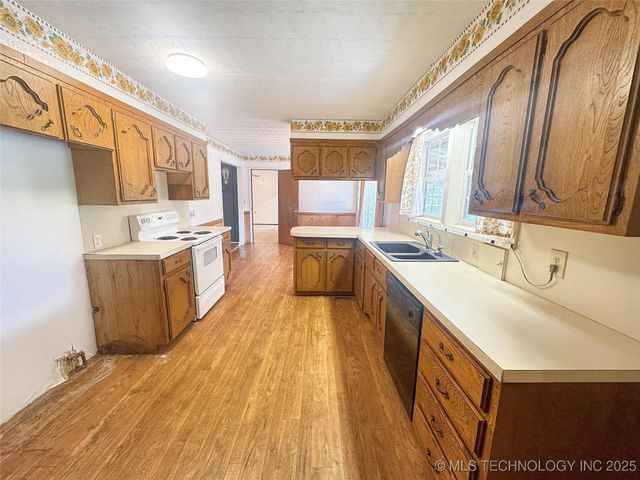 802 Schley Street, Vian, OK 74962